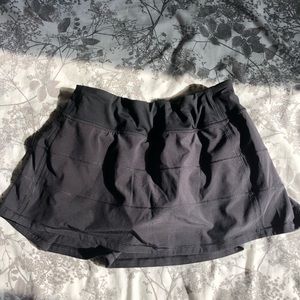 LuluLemon “Pace Rival” skirt